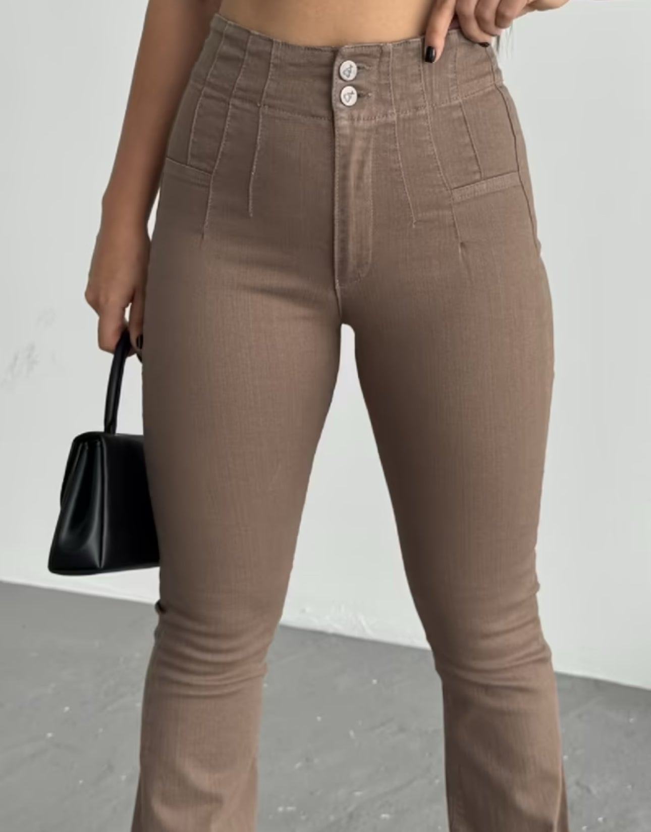Jean brun taille haute