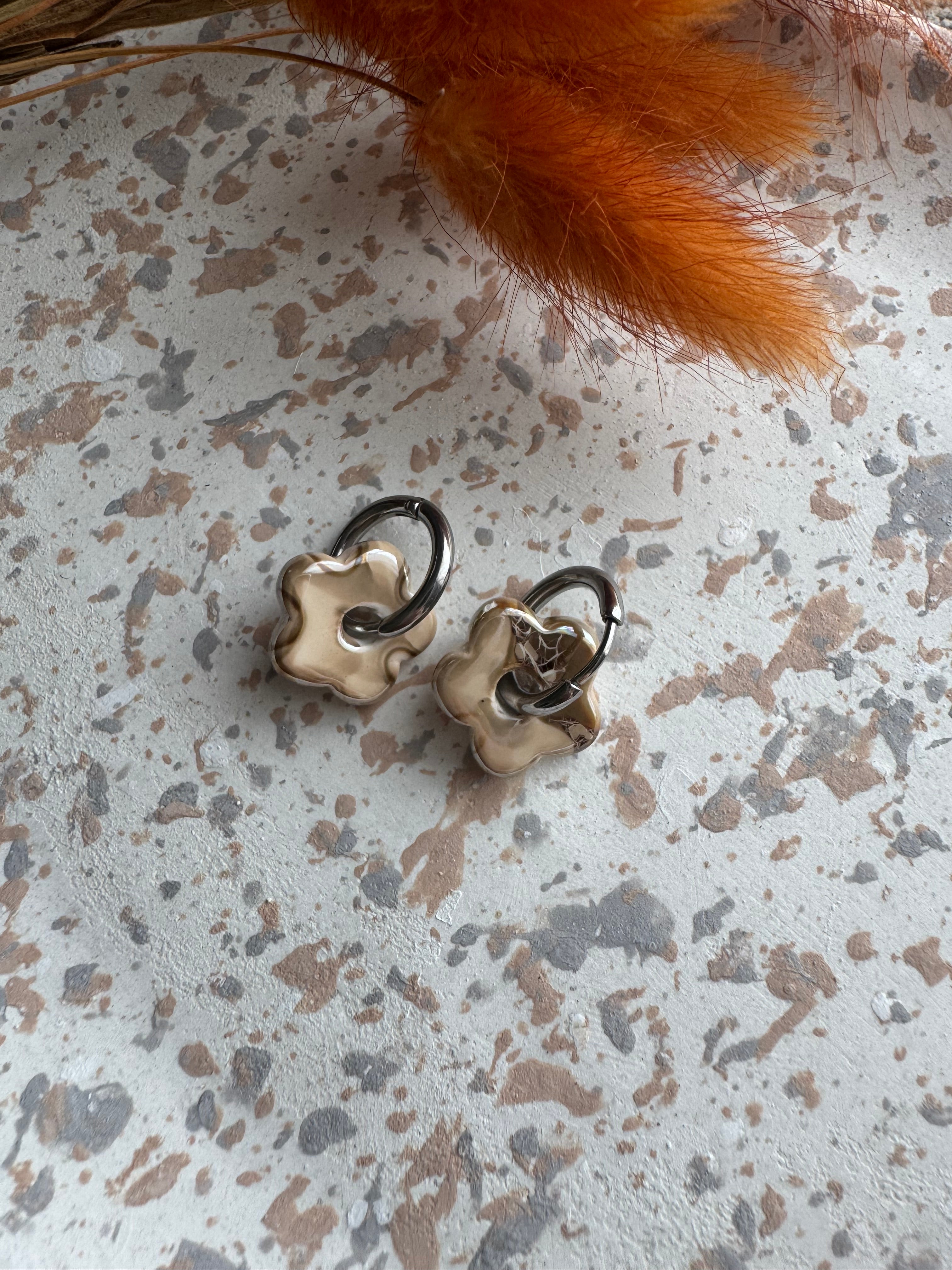 Boucles d’oreilles Flora en céramique