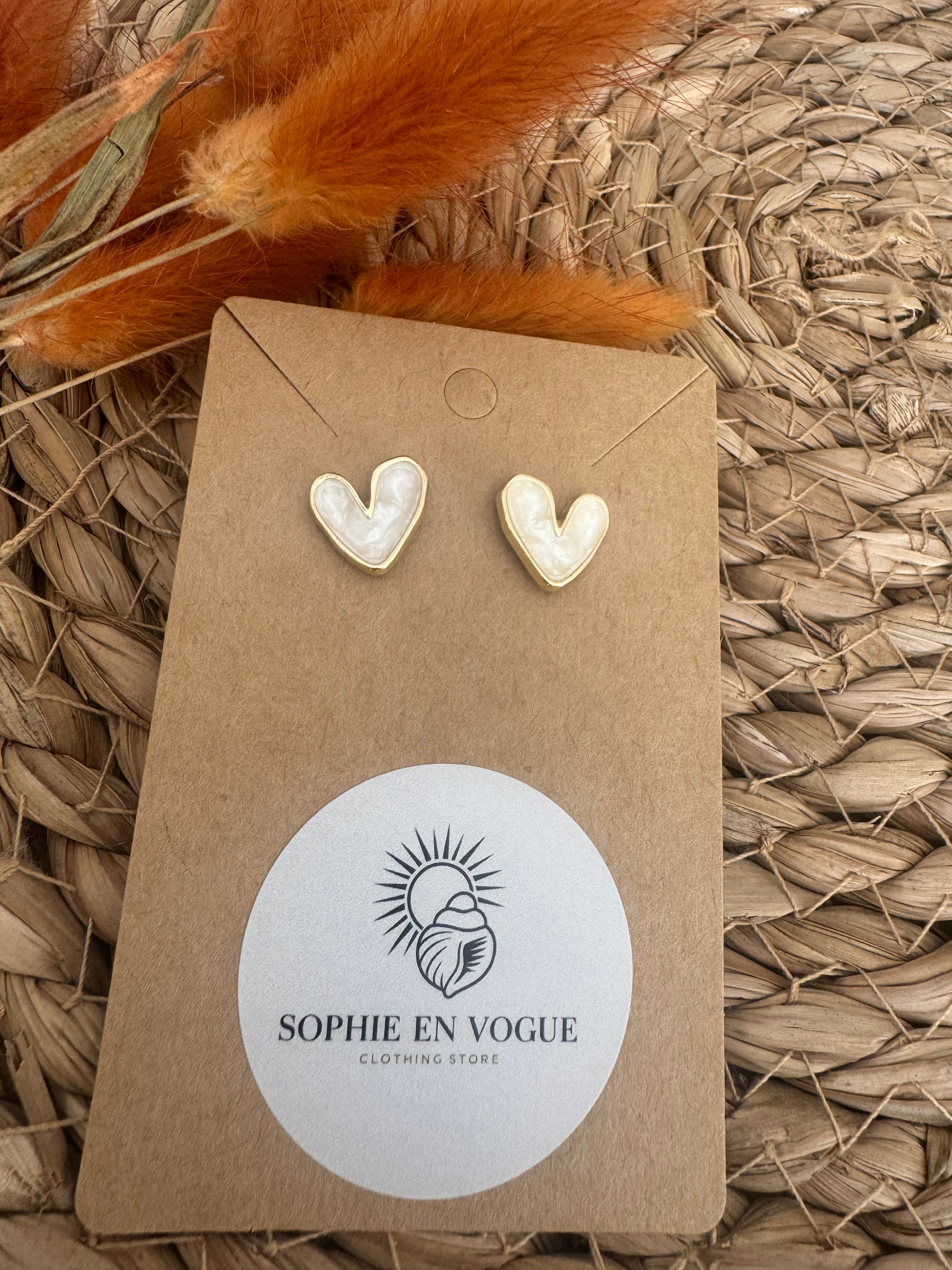 Boucles d’oreilles cœur d’amour   blanc nacré