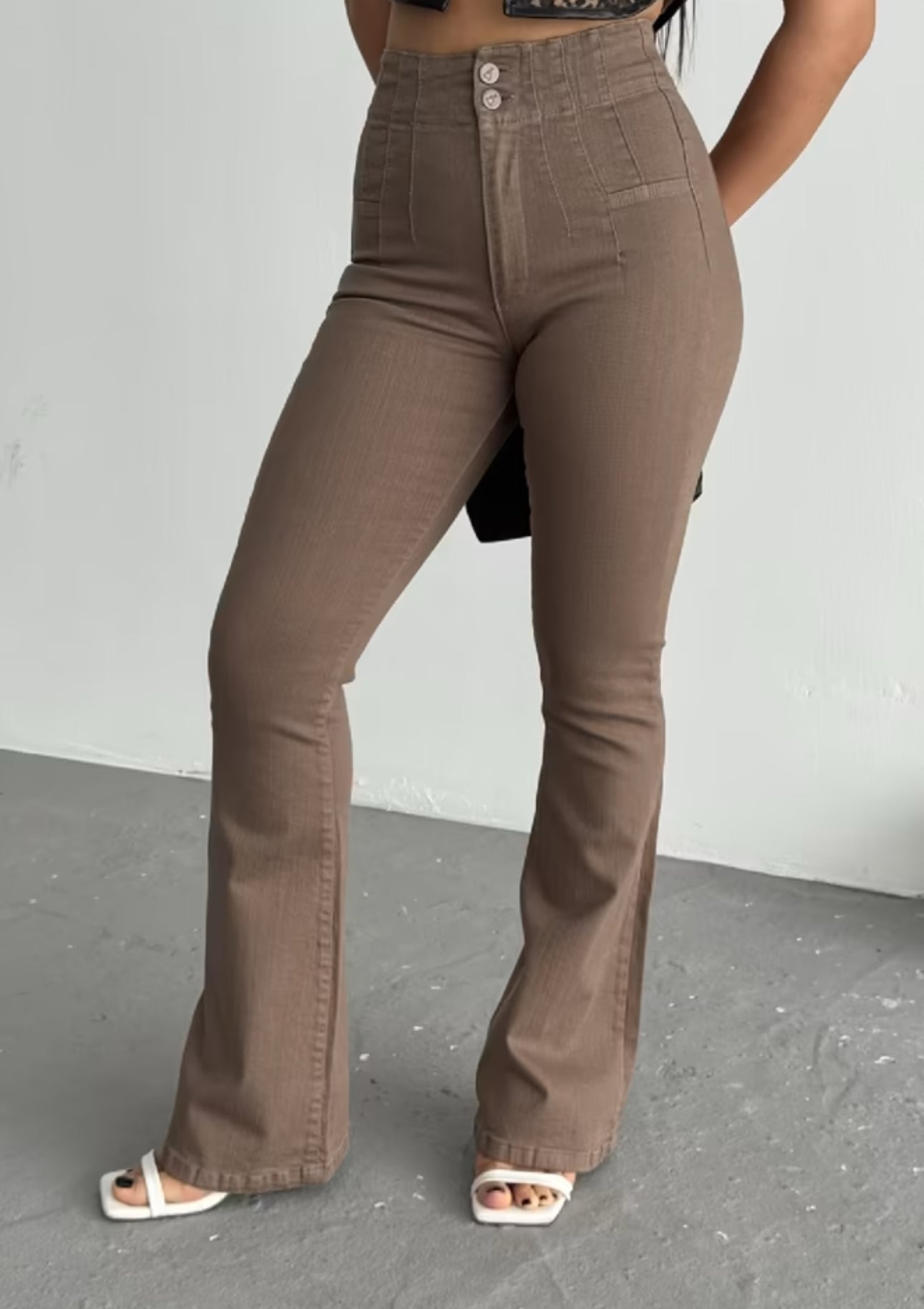 Jean brun taille haute