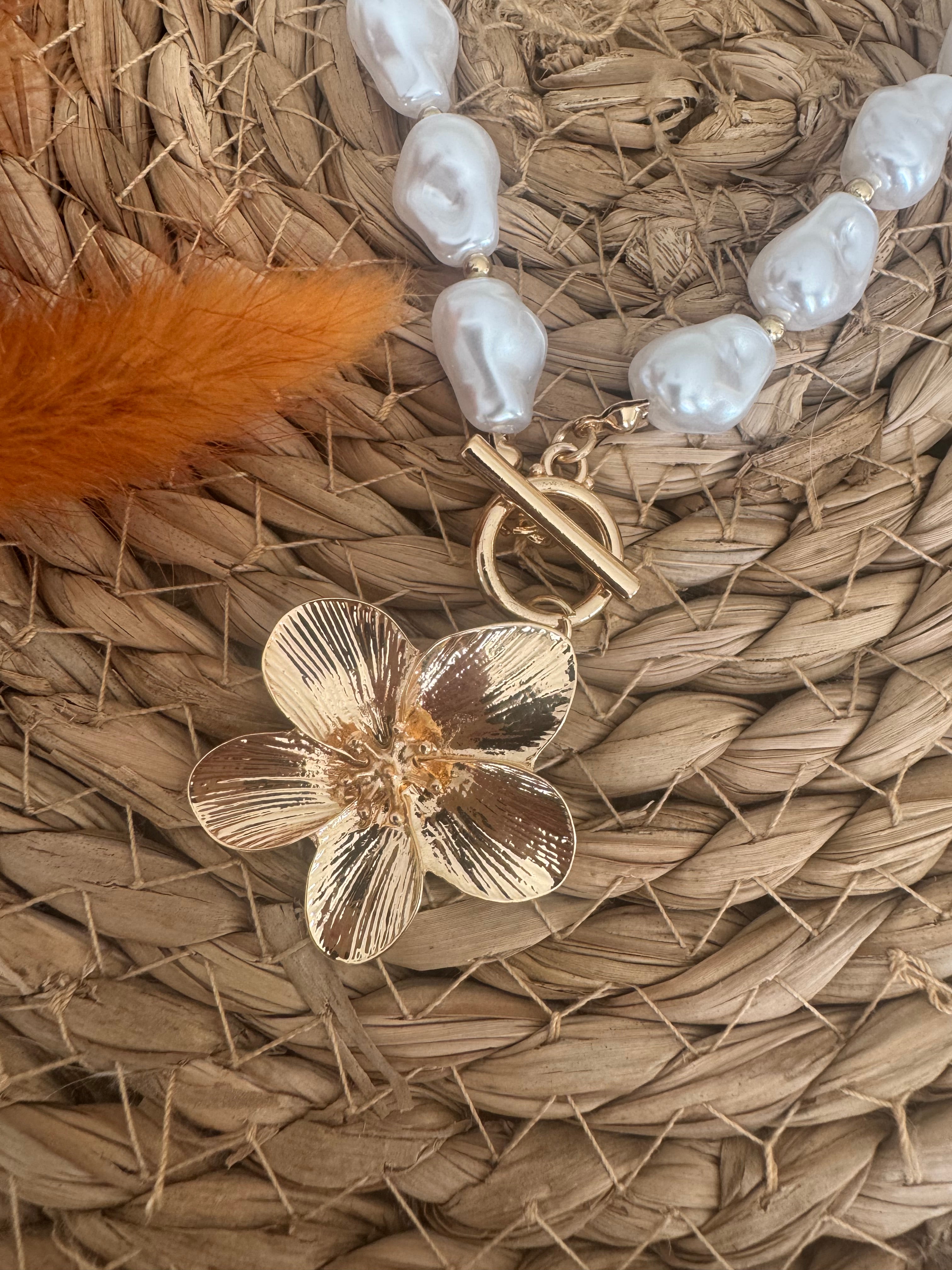 Collier fleur de Tiaré