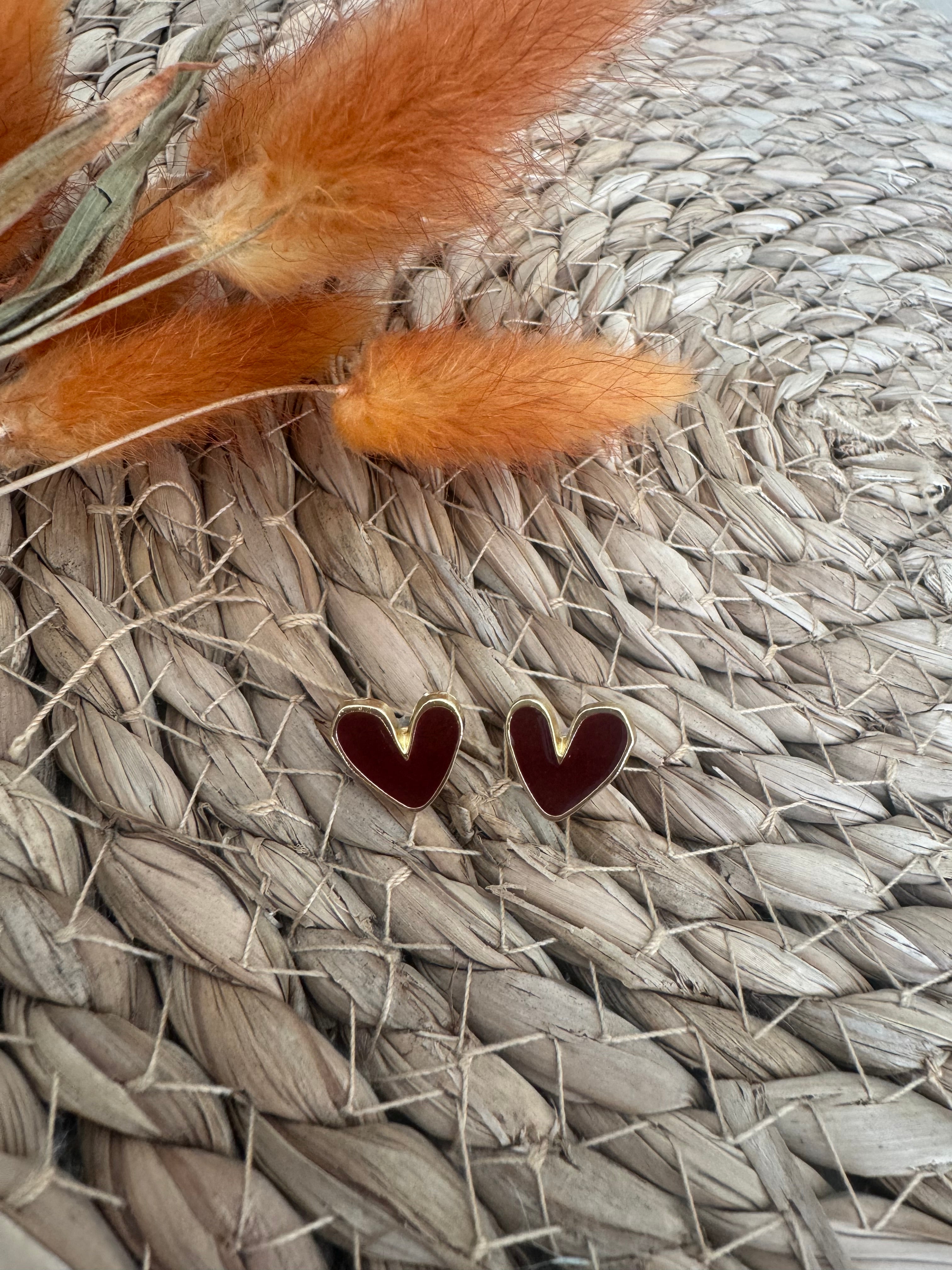 Boucles d’oreilles coeur d’amour rouge foncé