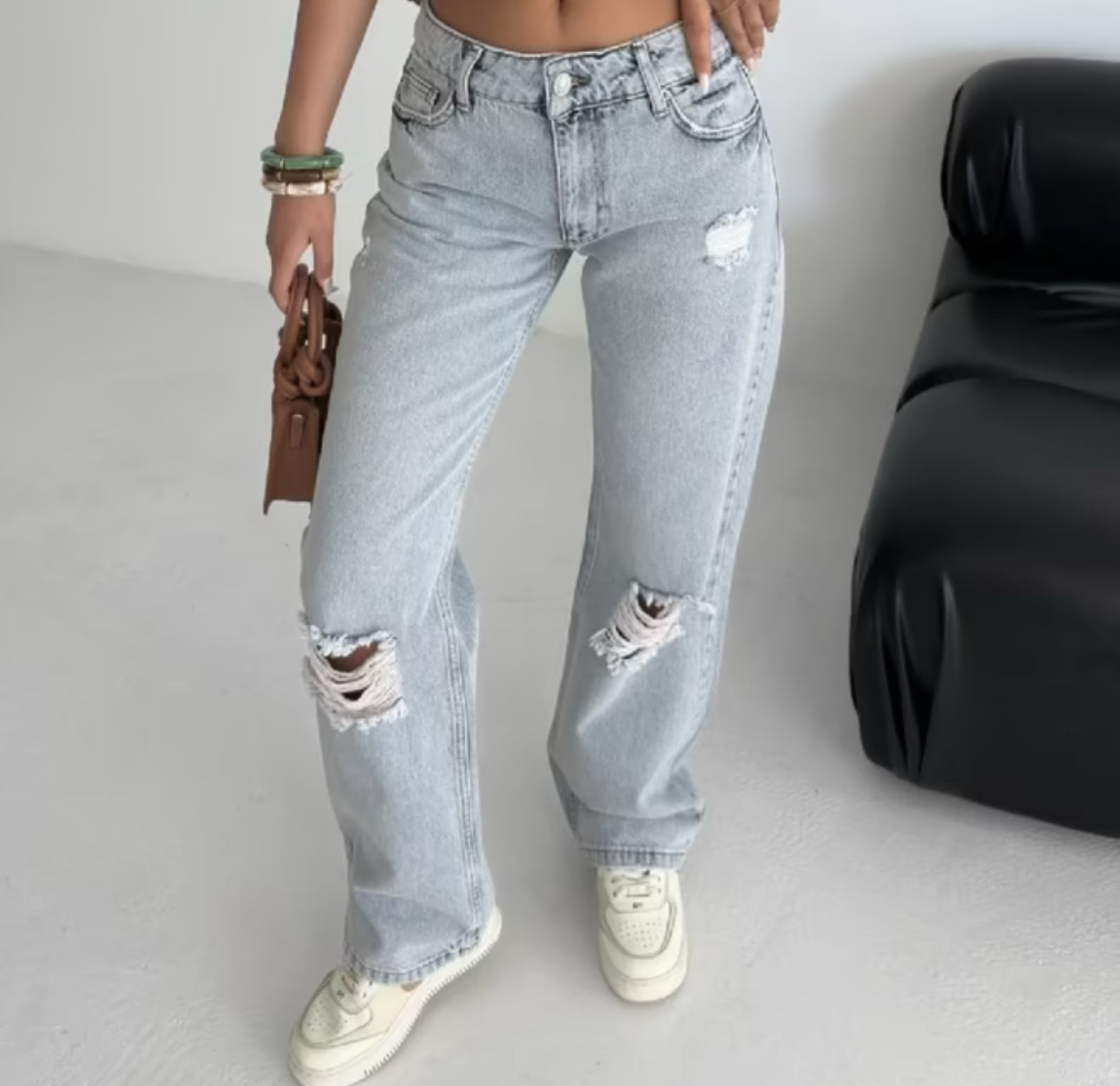 Jean Blue Mom troué