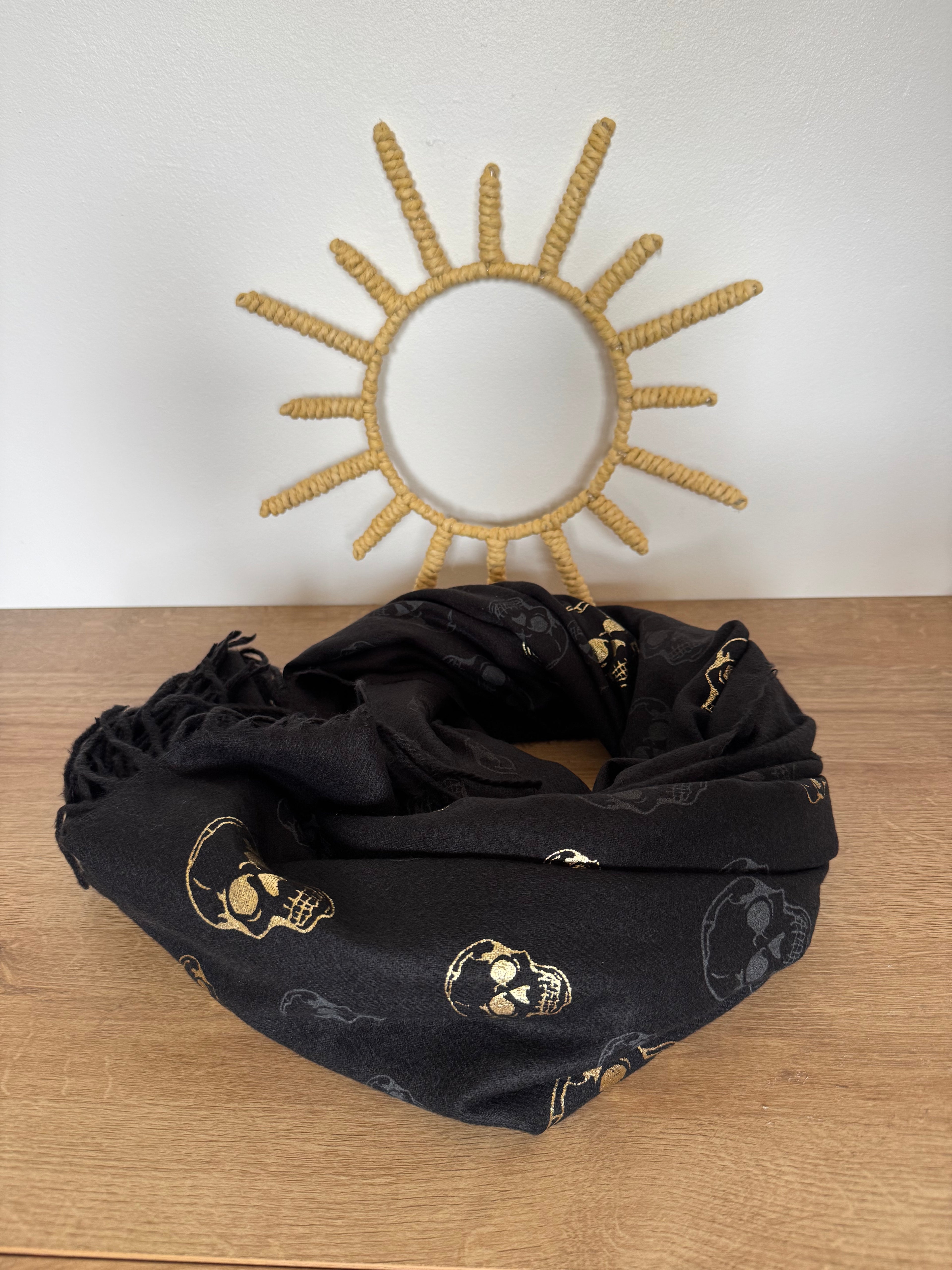 Écharpe motif tête de mort