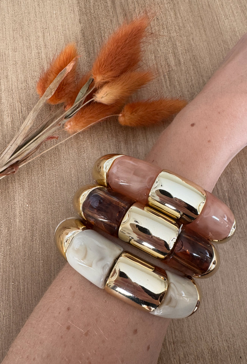 Bracelet tendance en résine blanc cassé